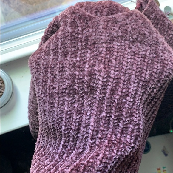 Purple pull over! - Picture 3 of 3